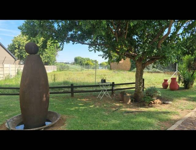 4 BEDROOM HOUSE FOR SALE IN DALPARK EXT 1